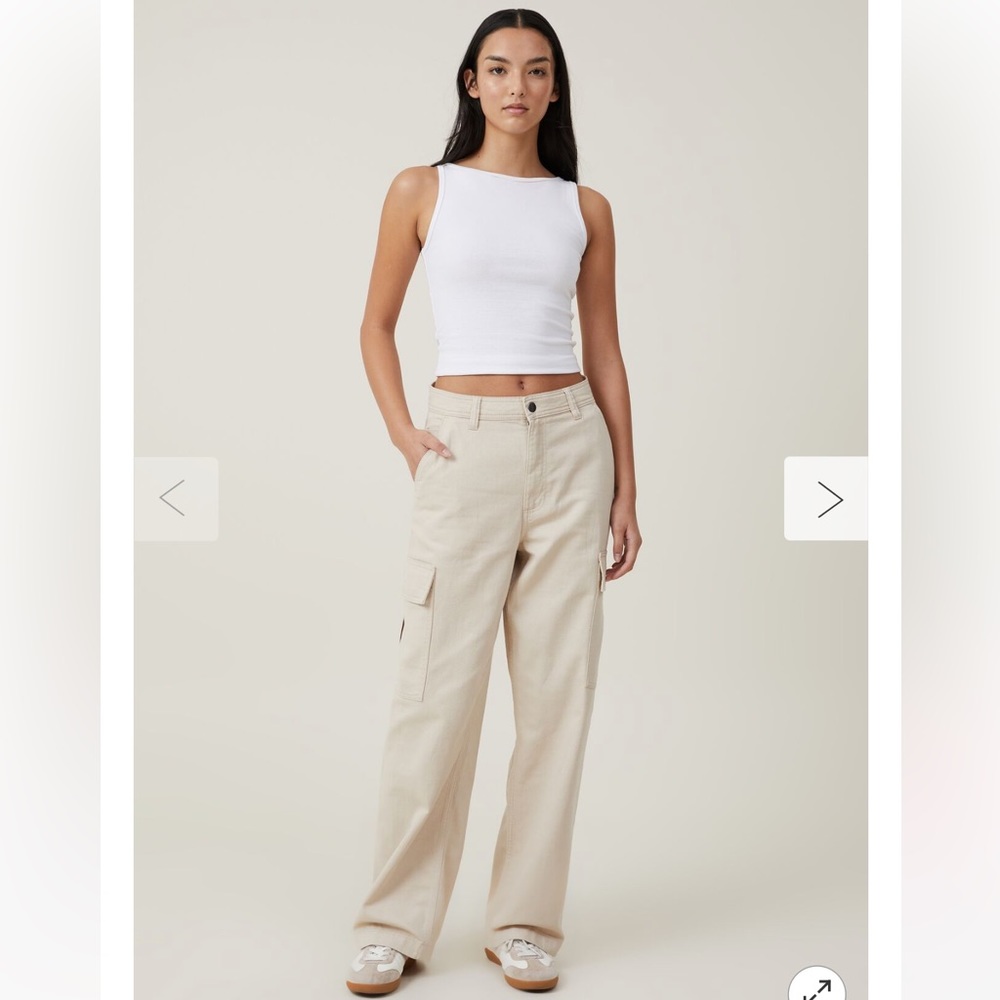 Bobbie Cotton On khaki Cargo pants good condition